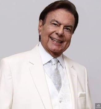 Agnaldo Rayol Canta Sucessos no Teatro Coliseu